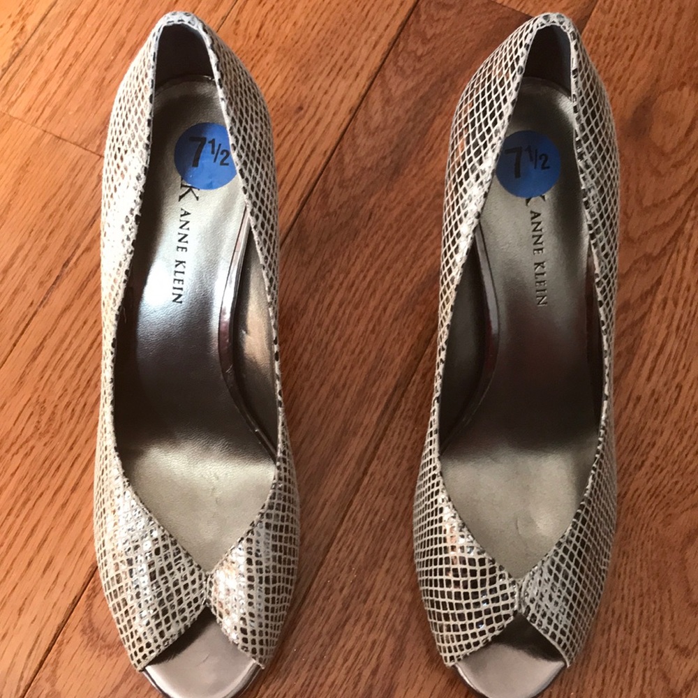 Anne Klein heels